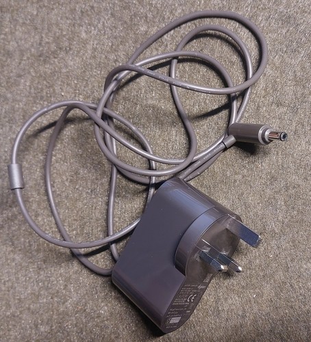 Dyson baterry charger - baterry,