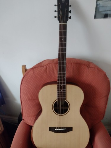 Acoustic guitar all - guitar,, solid