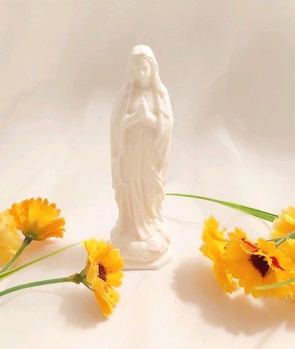Small white blessed - small, virgin