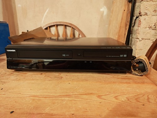 Toshiba dvr20 dvd recorder - dvd, vhs