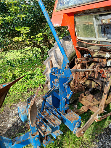 Hert tractor mounted - , plough