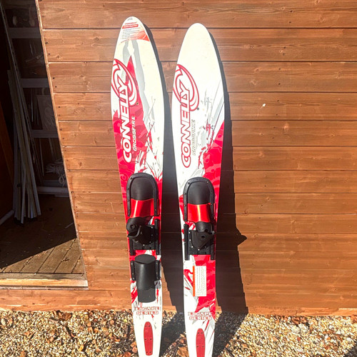 Connelly water skis pair - connelly,