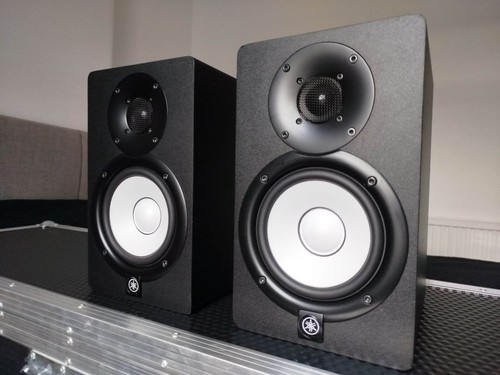 Yamaha hs5 powered studio - yamaha,