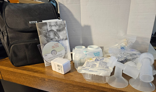 Ameda breast pump - pump, carry