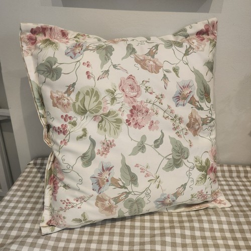 Beautiful hand made laura - hand,