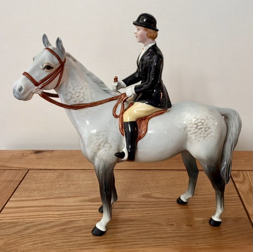 Beswick huntswoman grey - beswick, on