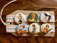 Vintage Pin Up Girls, Poster Girls 1950s Glamour - Button Pin Badge Set