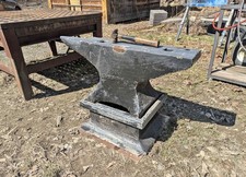 Huge Massive 730 Lb Anvil