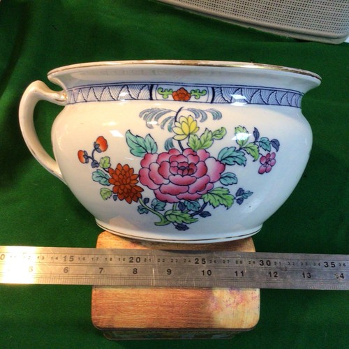Porcelain chamber pot - ?,