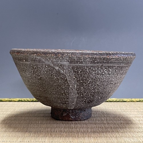 H084 japanese pottery chawan - japanese,