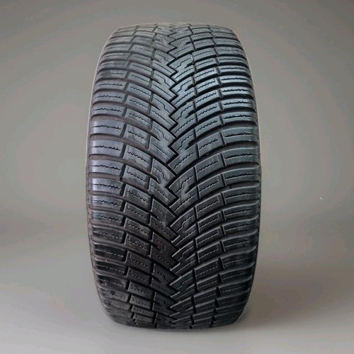 Pirelli 235 all - 40, 19