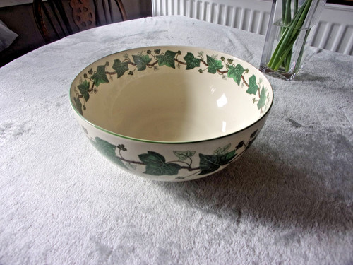 Wedgwood napoleon ivy - wedgwood, large