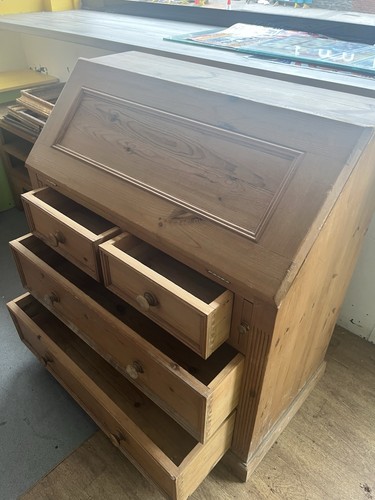 Full pine writing - on, bureau