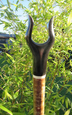 HAND CRAFTED  HAZEL BUFFALO HORN LYRE TOP  WALKING STICK 51  1/4 " LONG