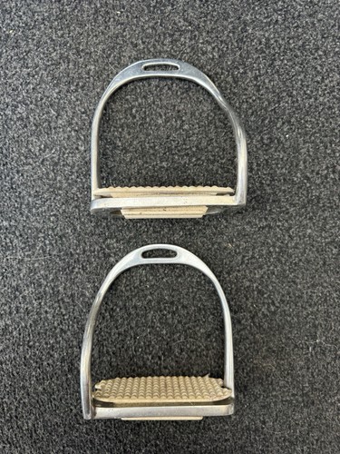 Bent leg stirrup irons - bent,