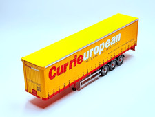 CORGI TRI-AXLE TRAILER MODEL