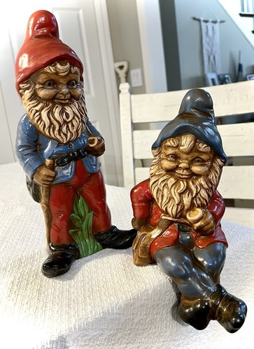 Vintage 70s garden - gnome, hand