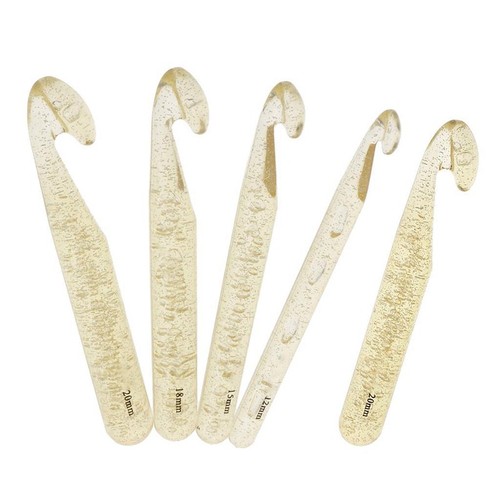 Large chunky crochet - large, hooks