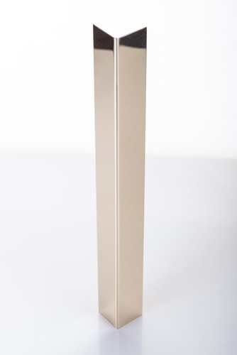 Folded angle wall corner - folded,