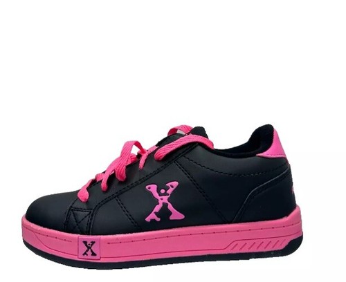 Girls sidewalk sports - sidewalk, lane
