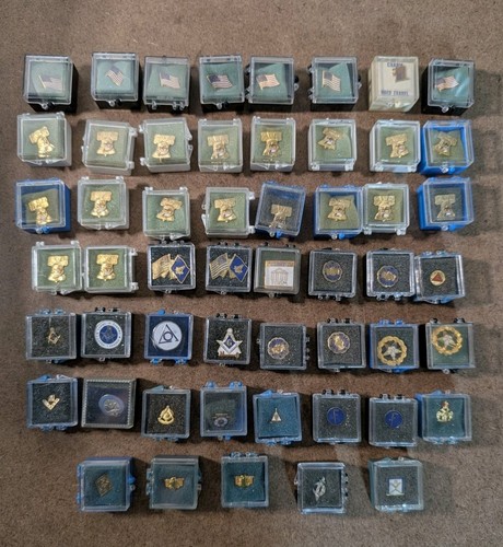 Lot pins eastern star - 53,