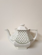 Adams - Meadowlands - Teapot Made In England / Tall - 7" x Length 9"