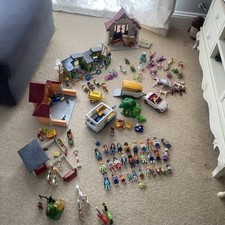 Playmobil bundle 4kg, 60 +figures Mixed Playsets,school ,vets ,cattery , Stables