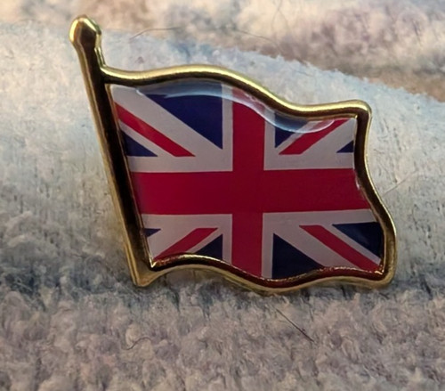 Waving union jack enamel - waving, pin