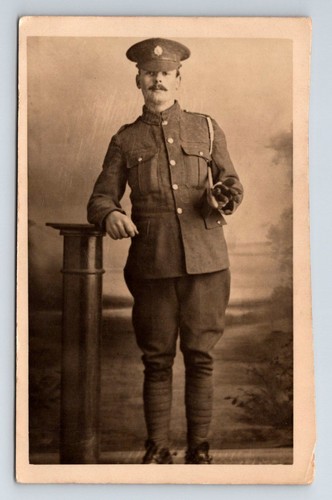 Military ww1 soldier in - military:,