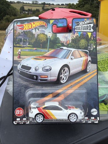 Hot wheels premium boulevard - hot, premium.
