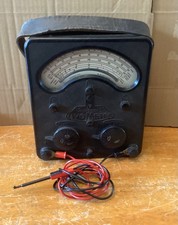 UNIVERSAL AVOMETER INCLUDING LEADS