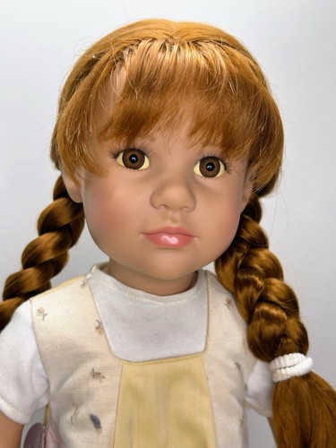 Götz doll artist - ,