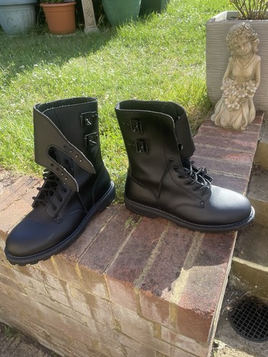 Mens size leather - 11,