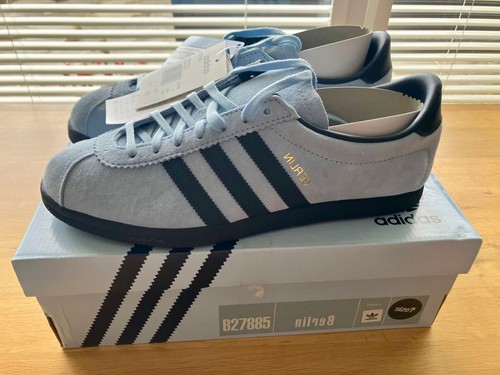 Adidas reverse berlin size 9 - adidas,