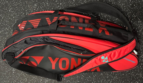 Yonex vcore racquet bag - 9,