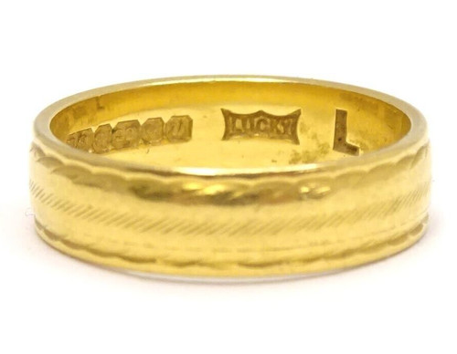 22ct gold band ring - h.s,