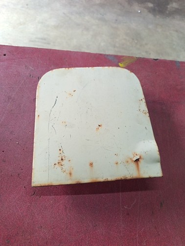 Rover fuel flap door panel - p4,