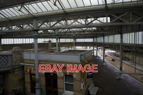 Photo lewes railway station - photo,