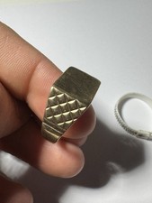 Men’s 9ct Gold Signet Ring