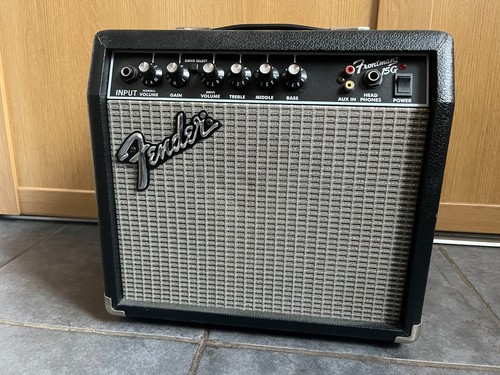 Fender frontman 15g guitar - fender,