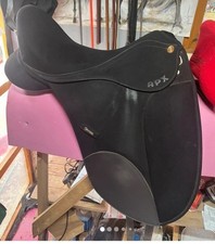 GFS Geneasis Dressage Saddle