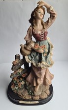 The Juliana Collection Lady