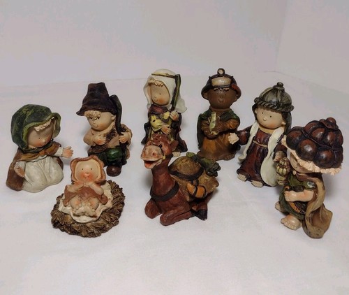 Nativity set with child faces - with,