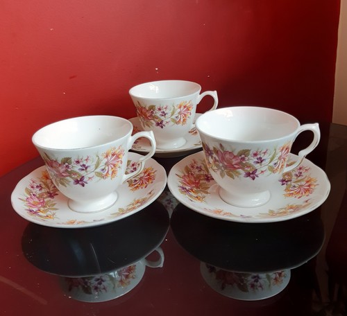 Trio colclough cascade - of,