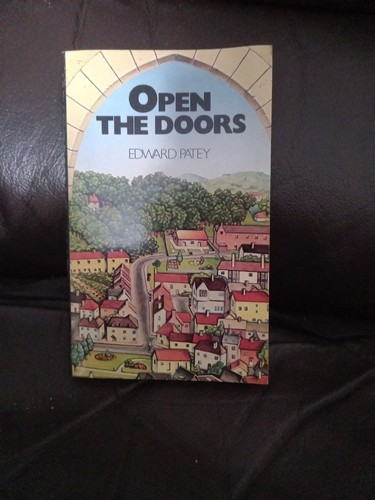 Open the doors patey - open, by