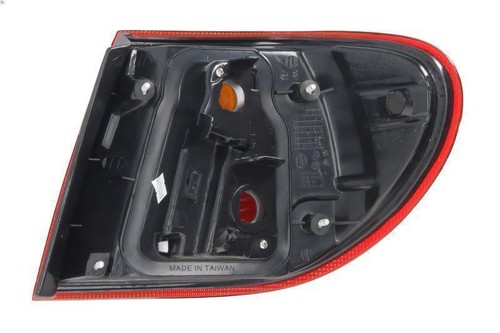 Rear light depo 215 19f4l6ue - rear,