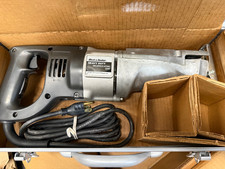 VINTAGE BLACK & DECKER  3103-09   2-SPEED HEAVY DUTY CUT SAW  NEW OLD STOCK USA