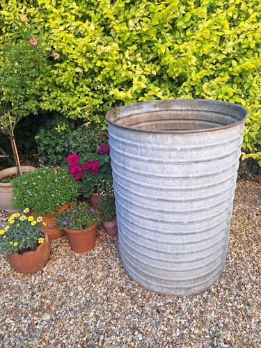 Used vintage garden round - garden,