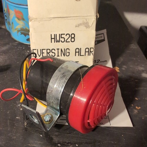 Reversing alarm beeper signal - beeper,