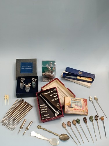 Assorted vintage kitchenalia - vintage, /